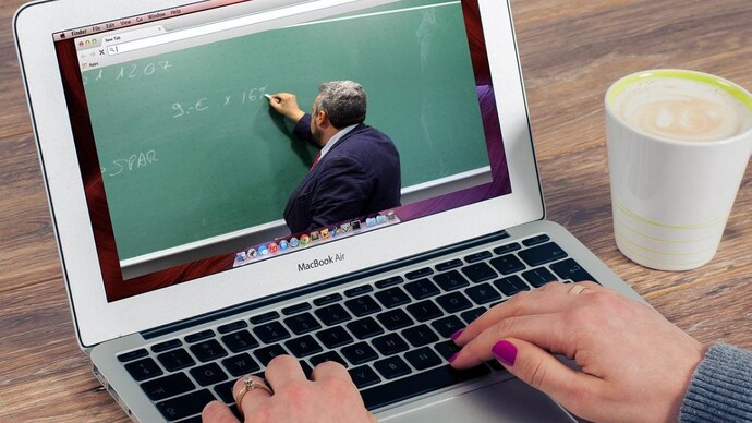 5 innovative ways of teaching online to engage students better